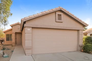8425 W Highland Ave Phoenix, AZ 85037